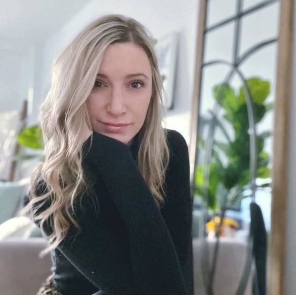 Meet your Posher, Stefa - Picture 1 of 1